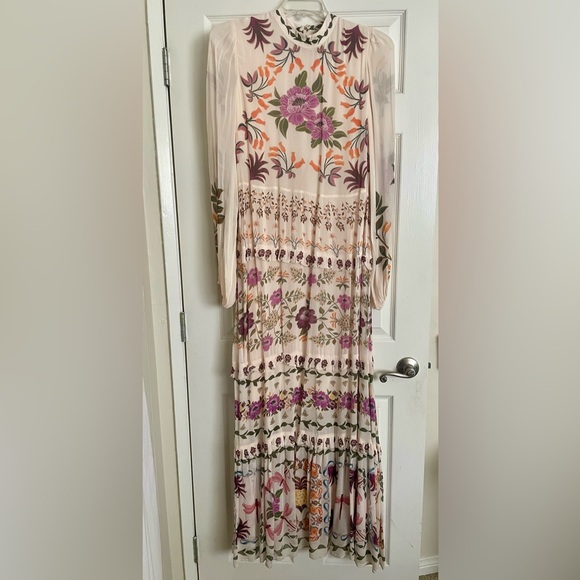 ♥️ FARM Rio Cream Winter Garden Ruffle Maxi Dress - Picture 9 of 11